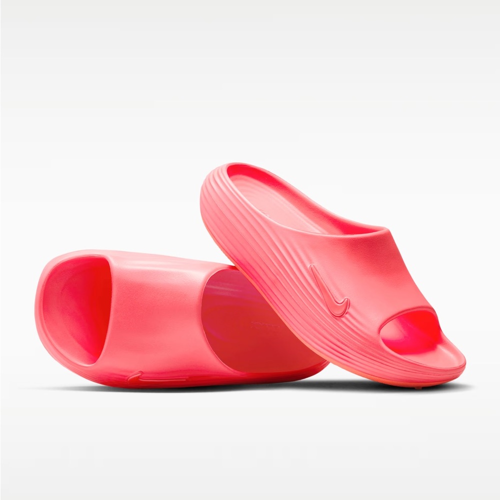 Super Comfy Women’s Nike ReactX Rejuven8 Slides, NWT